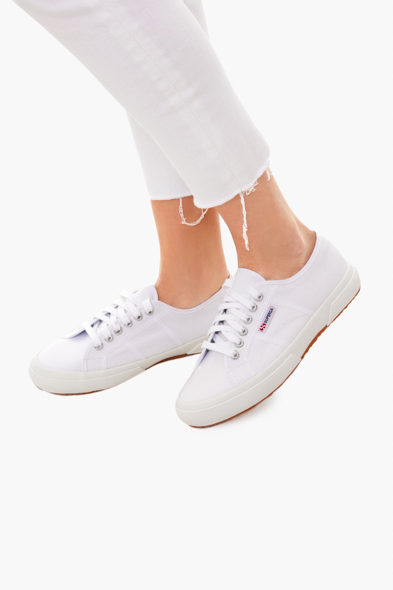 Cotu White Sneakers