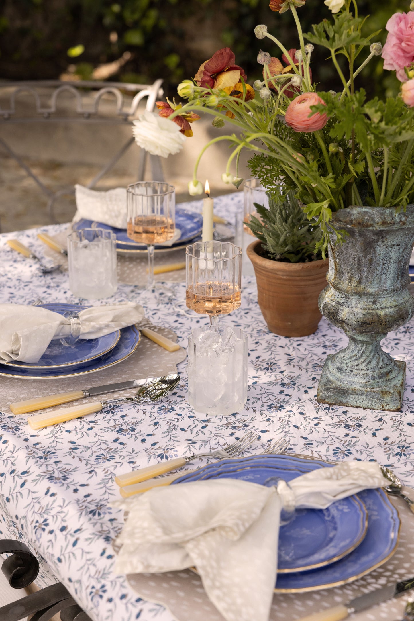 Tofino Botanical Tablecloth
