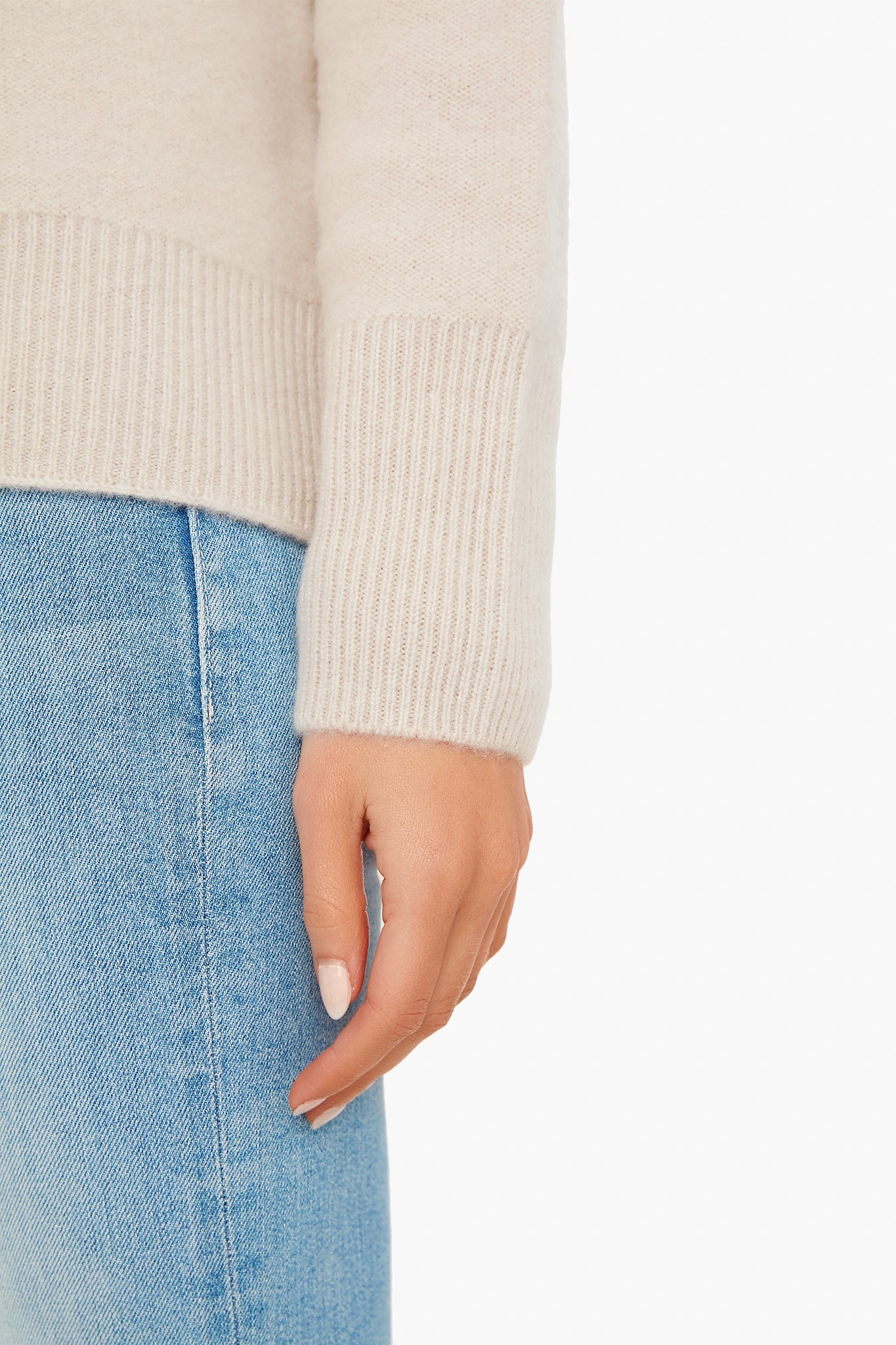 White Sand Boiled Funnel Neck Pullover