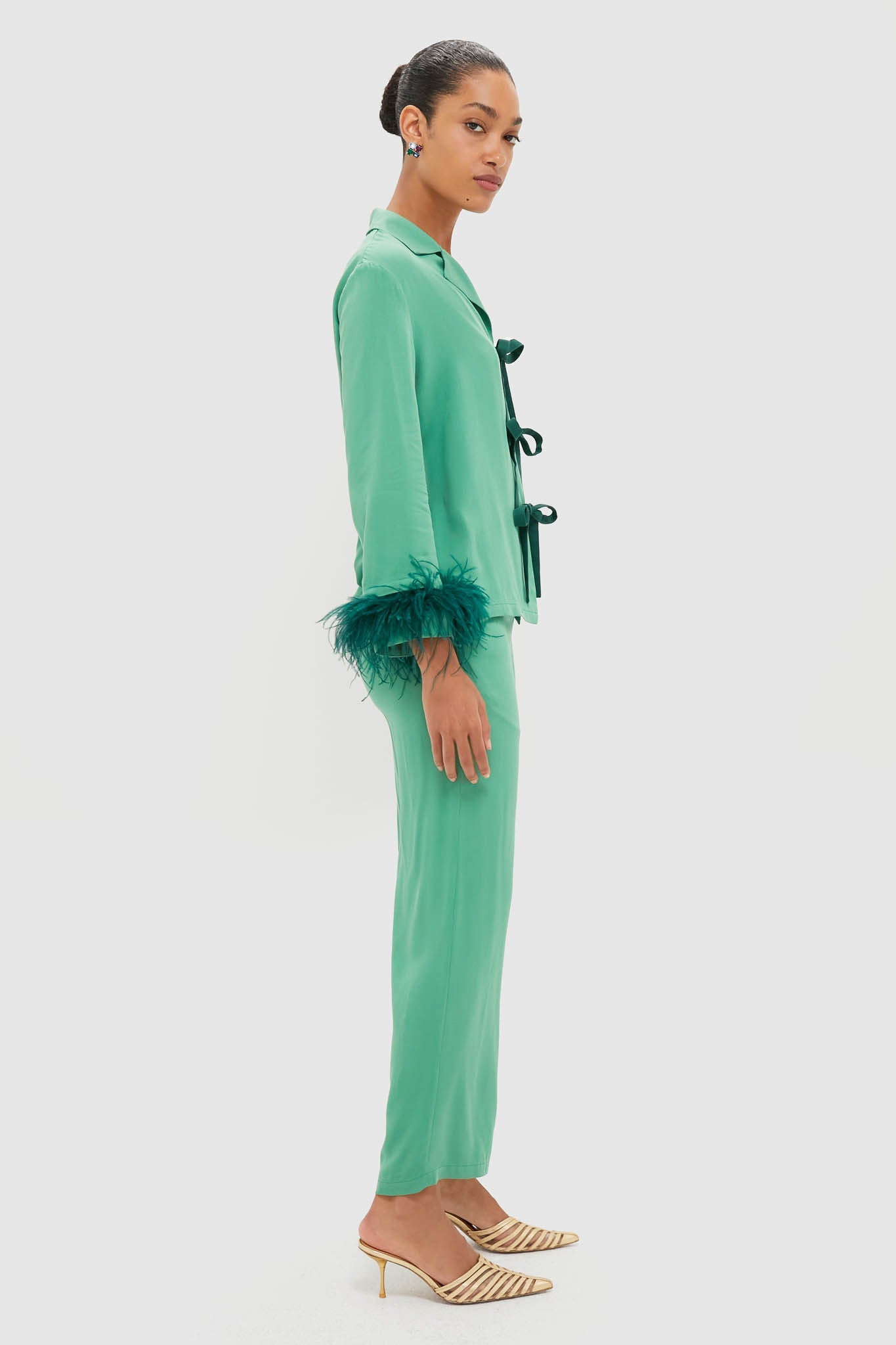 Green Bow Pajama Set with Detachable Feathers