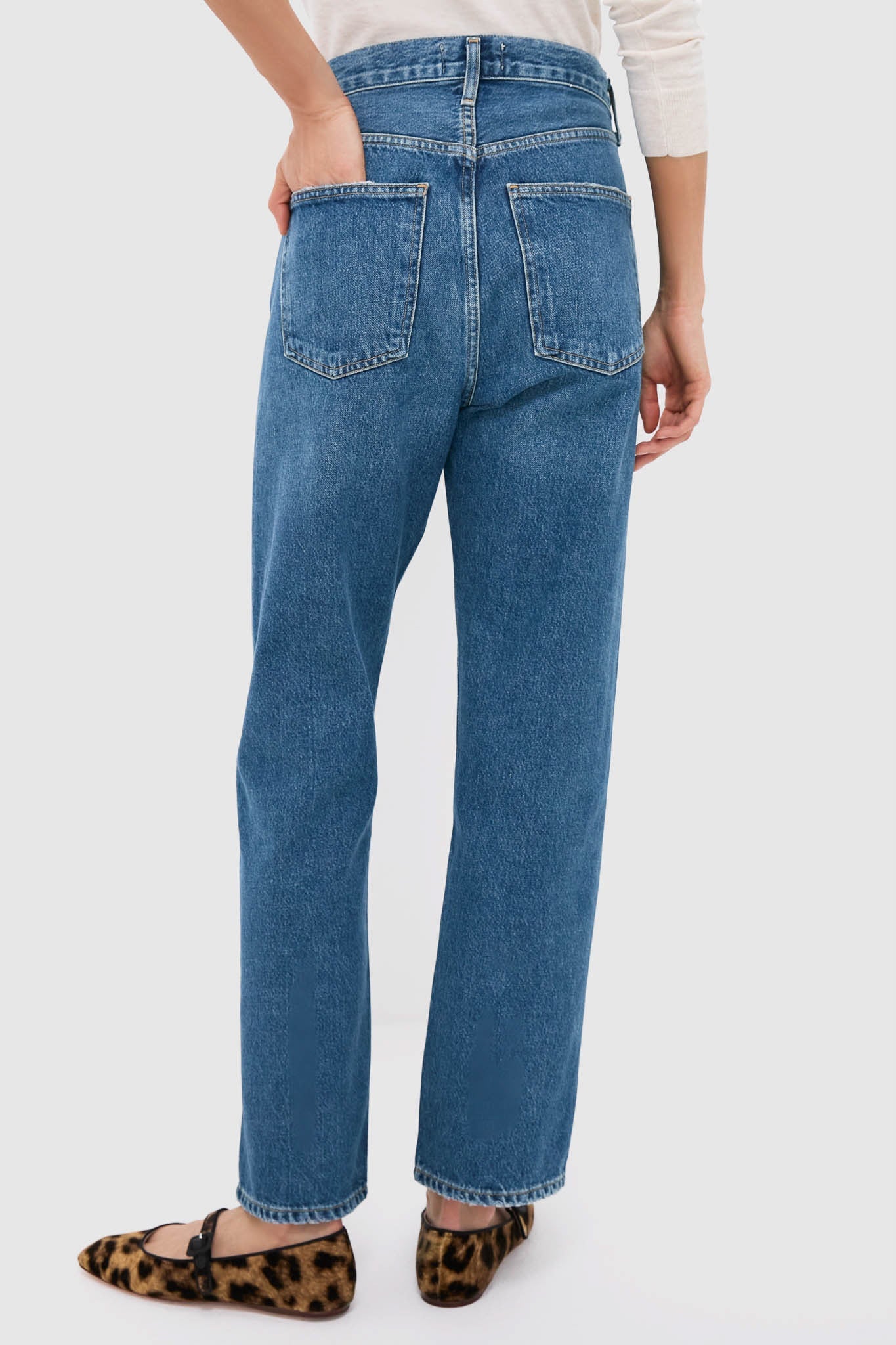 Bounty Mid Rise Loose Fit 90's Jean