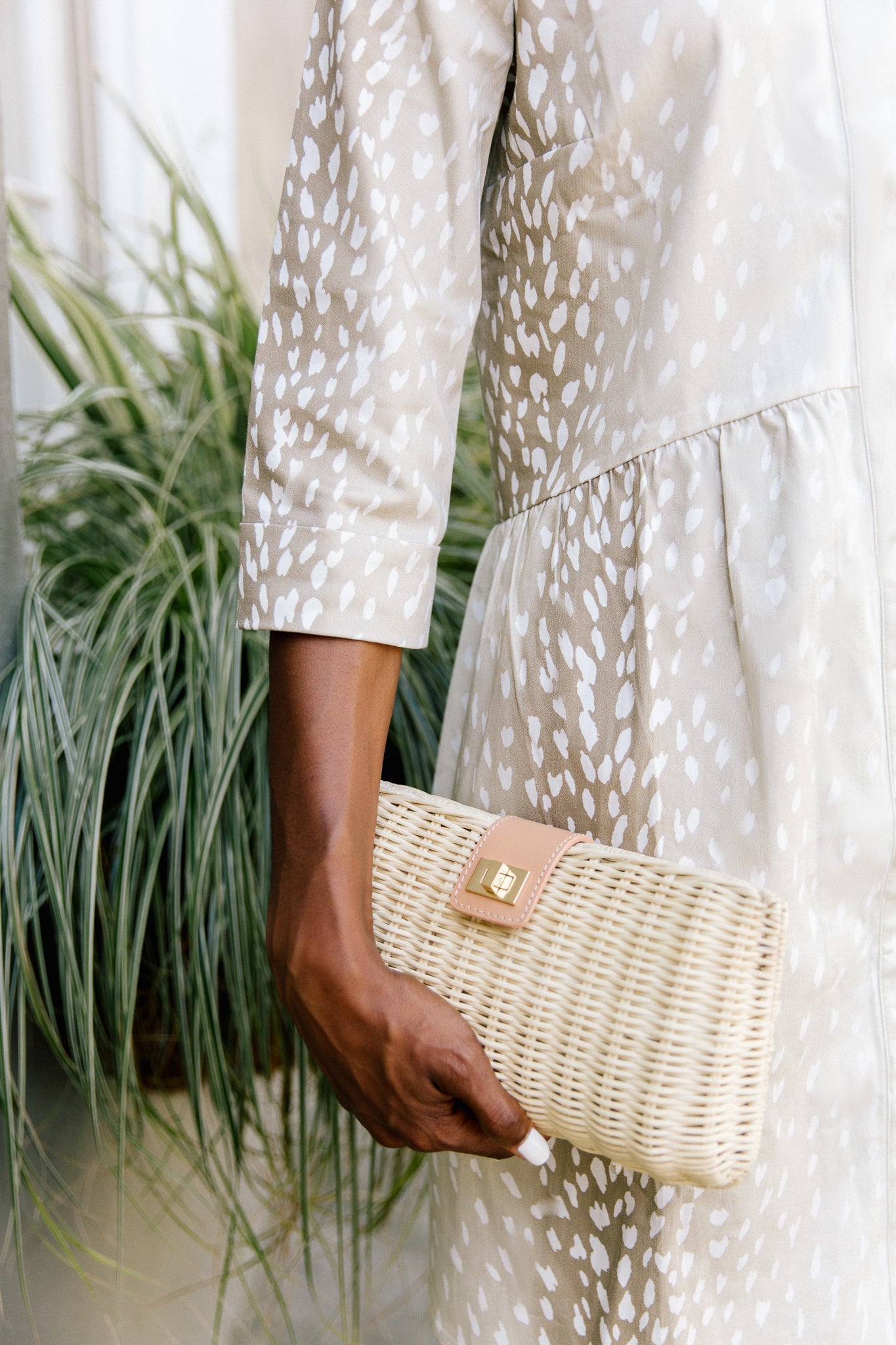 Natural Kaine Clutch