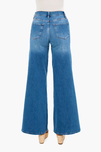 Blue Fade Le Palazzo