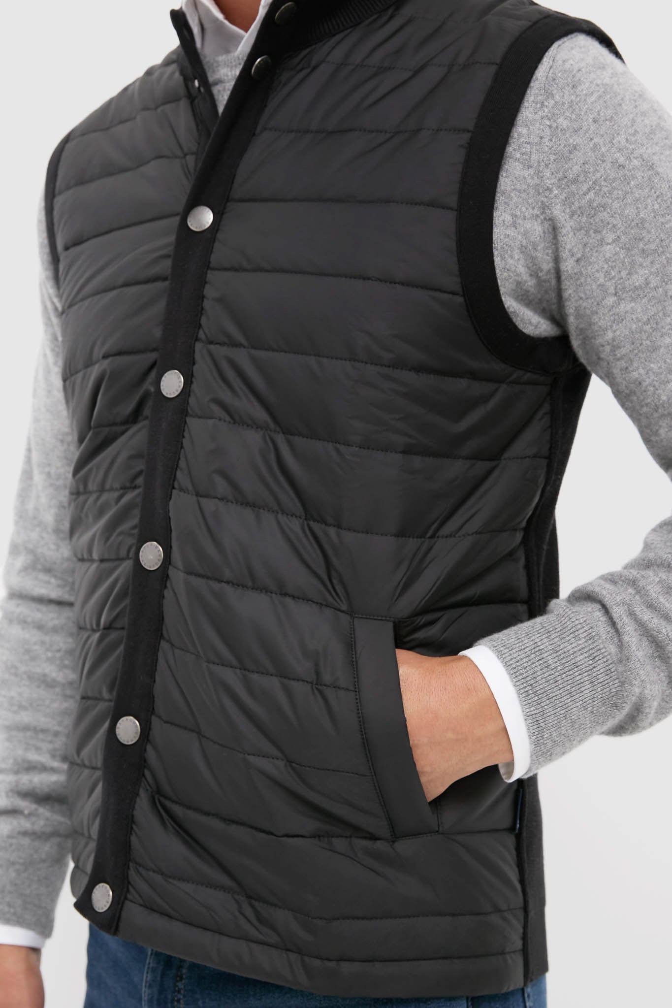Black Essential Gilet