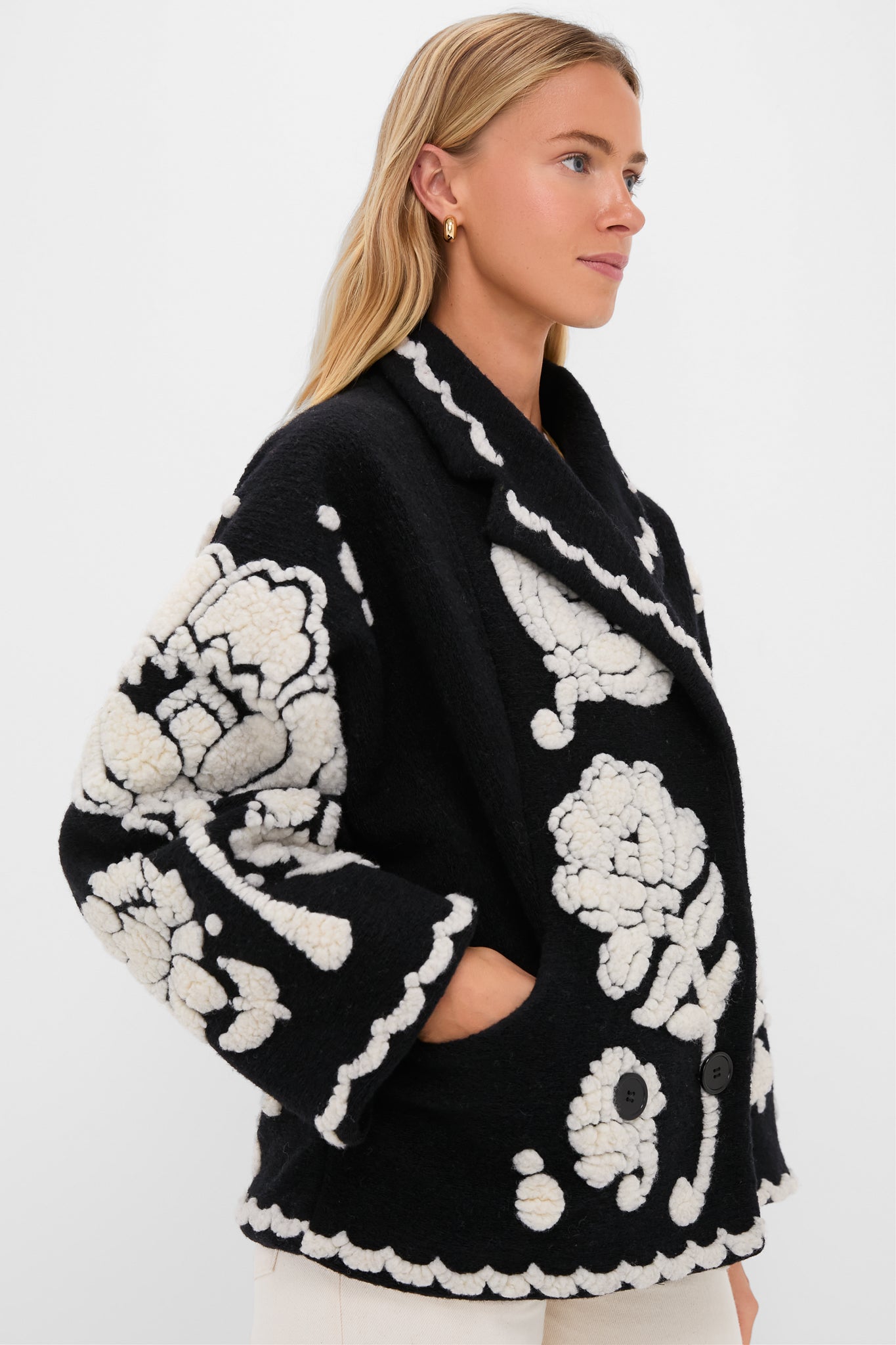 Black Cream Floral Arabesque Fleece Coat